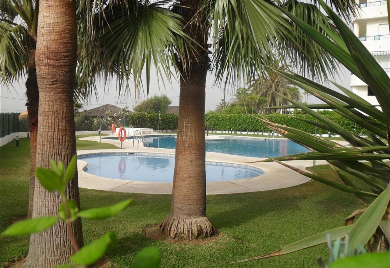 First Line Beach Apartment Μαρμπέλλα Εξωτερικό φωτογραφία