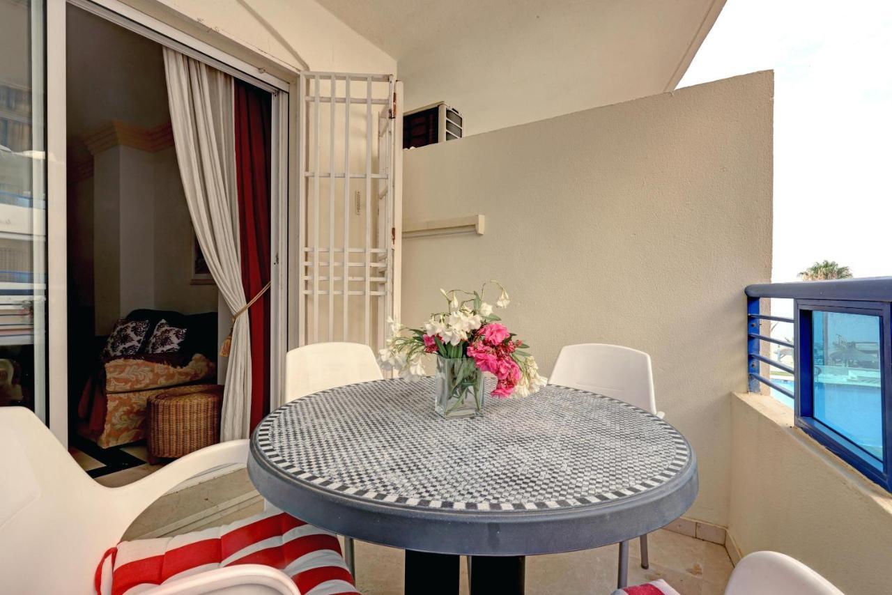 First Line Beach Apartment Μαρμπέλλα Εξωτερικό φωτογραφία